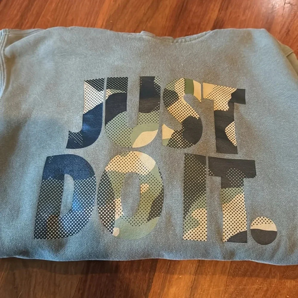 Nike Boys' Hoodie | Size XL - Picture 3 of 4